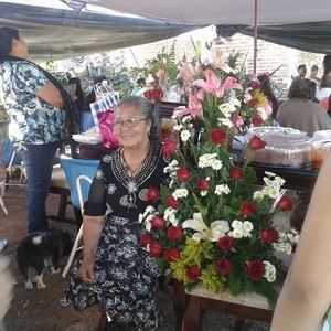 Meet your Posher, Yolanda